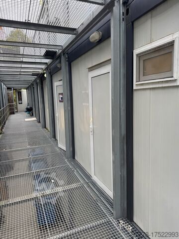 Construcție modulară de containere din 24 de unități. Baucontainer Hochburg Container