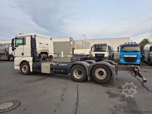 Commercial vehicle MAN TGX 26.480