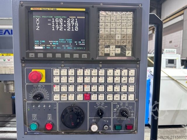 Centro de maquinação vertical Leadwell V-30