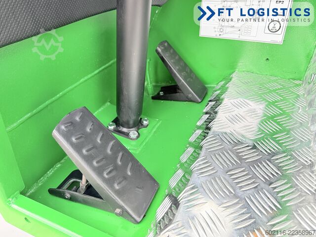 Carrello elevatore a 4 direzioni Combilift C3000 DIESEL TRIPLEX 5600 FREE-LIFT