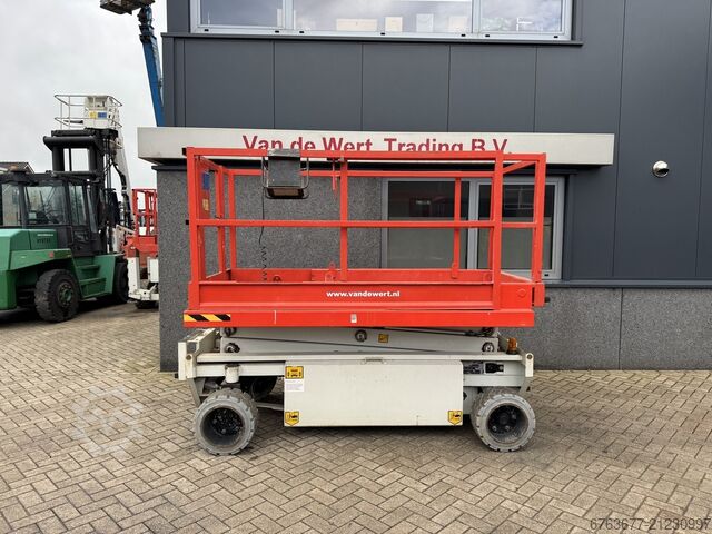 Holland-Lift Y 64 EL 14 Schaarhoogwerker / Sciccor lift 8.4M Werkhoogte Elektrisch 2015 HOLLAND-LIFT Y 64 EL 14 Schaarhoogwerker / Sciccor lift 8.4M Werkhoogte Elektrisch 2015