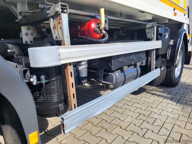 Kukásautó Renault D19