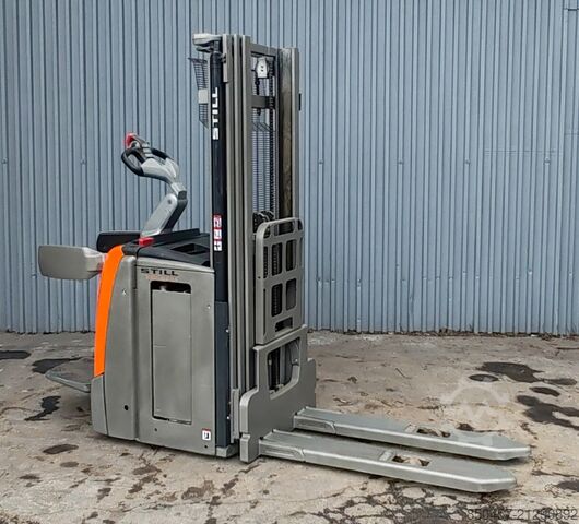 Sztaplarki paletowe Still EXV-SF14