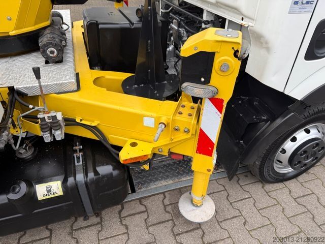 Podnośnik koszowy na samochodzie ciężarowym NISSAN Cabstar 4x2 Ruthmann Steiger TB 270