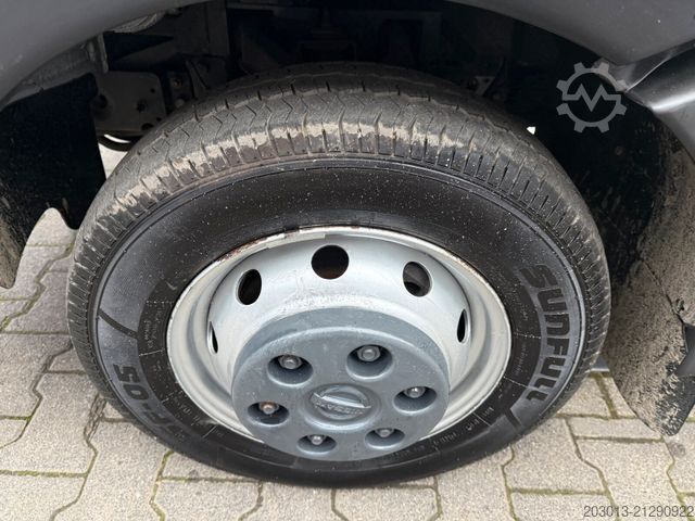 Podnośnik koszowy na samochodzie ciężarowym NISSAN Cabstar 4x2 Ruthmann Steiger TB 270