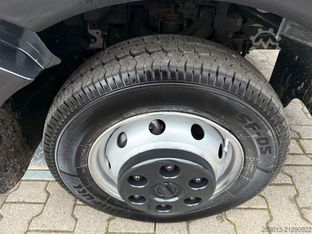 Podnośnik koszowy na samochodzie ciężarowym NISSAN Cabstar 4x2 Ruthmann Steiger TB 270