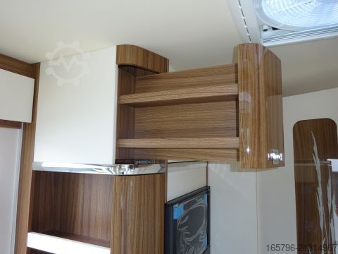 Semi-integrated camper Eura Mobil Contura 766 EF AHK*hydr. Hubst.*TV*Klima*Sol.