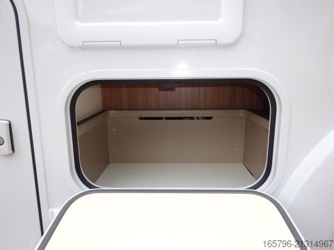 Semi-integrated camper Eura Mobil Contura 766 EF AHK*hydr. Hubst.*TV*Klima*Sol.