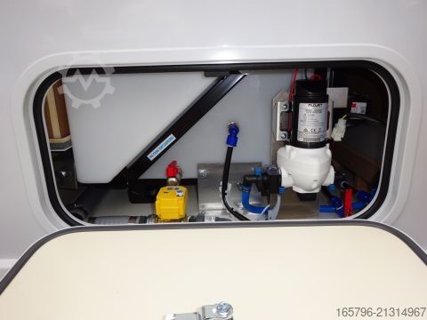 Semi-integrated camper Eura Mobil Contura 766 EF AHK*hydr. Hubst.*TV*Klima*Sol.