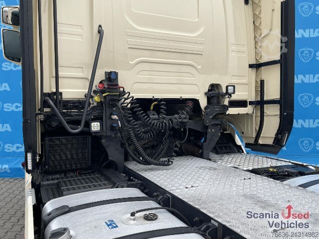 Standaard trekker Scania R 450 A4x2NB RETARDER FULL AIR ACC PARK AIRCO 8T