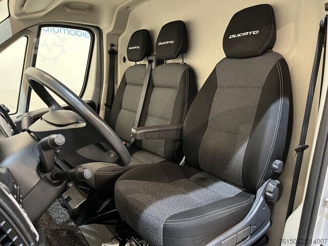 Bestelwagen Fiat Ducato 30 2.3 MultiJet L2H2 120 PK / Euro 6 / A...