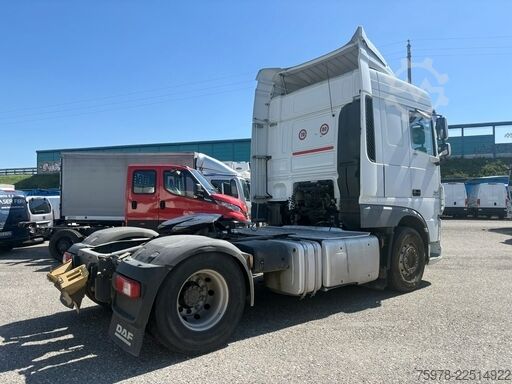 τυπική μονάδα τράκτορα DAF XF 510