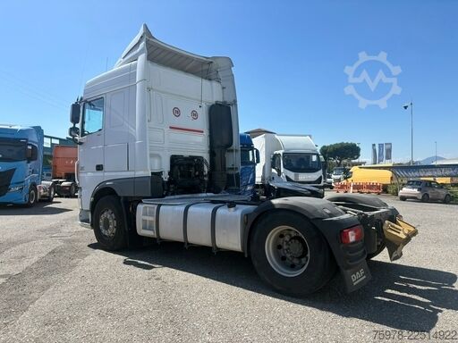 τυπική μονάδα τράκτορα DAF XF 510