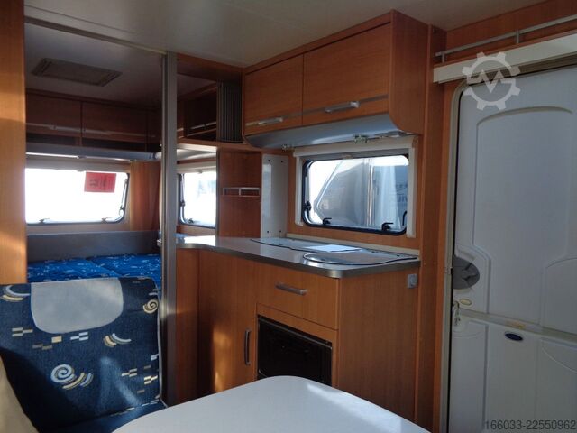 Wohnwagen WILK S3 450 HTD *Fahrradträger*Ultraheat*Backofen*
