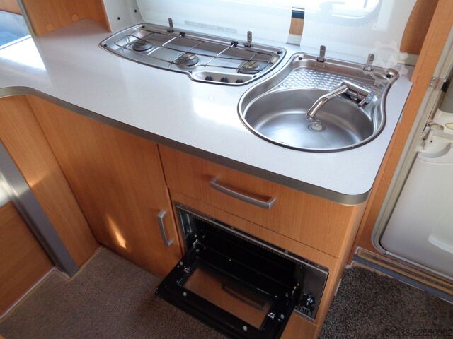 Wohnwagen WILK S3 450 HTD *Fahrradträger*Ultraheat*Backofen*