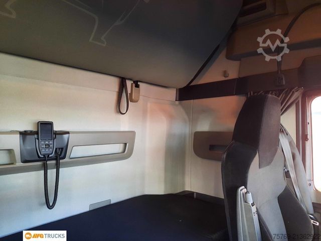 Standard nyergesvontató MAN 18.510 TGX GX Retarder Standklima 2 x Tank