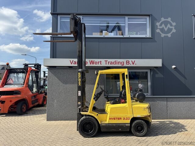 Hyster H3.00XM Duplo 335 Przesuw boczny / Przesuw wideł LPG 1997 HYSTER H3.00XM Duplo 335 Sideshift /  Vorkversteller LPG 1997
