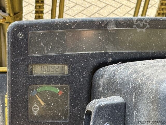 Hyster H3.00XM Duplo 335 Przesuw boczny / Przesuw wideł LPG 1997 HYSTER H3.00XM Duplo 335 Sideshift /  Vorkversteller LPG 1997