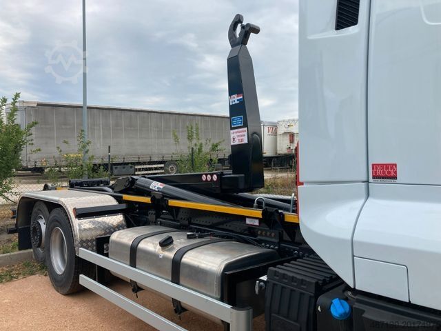 Speciallastbil FORD F-LINE 2642T 6x2 EURO 6 Multilift