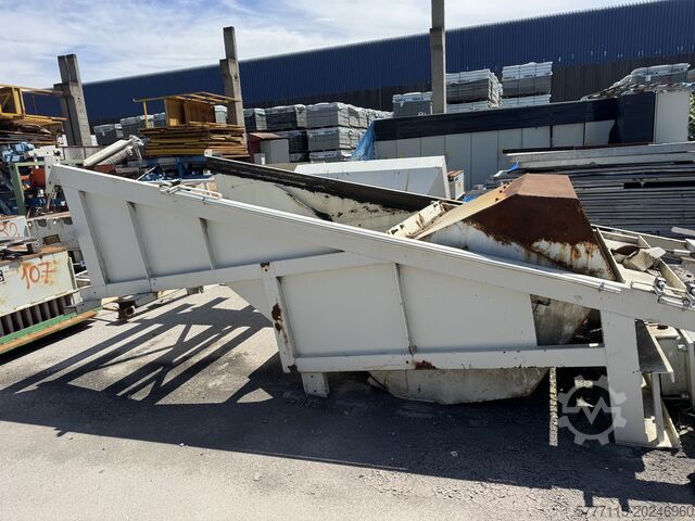 Beton karıştırıcı KNIELE zasobnik kruszywa 3x18m3