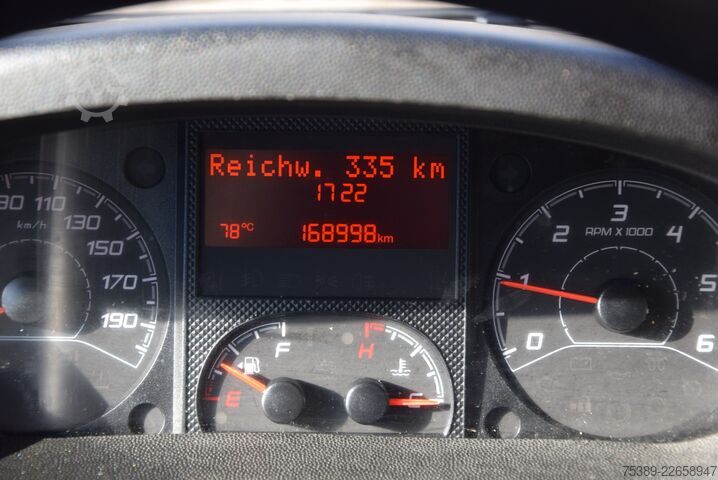 Magas tetős furgon Peugeot Boxer  333 L1H1 2,0 HDI Klima AHK Standheizung