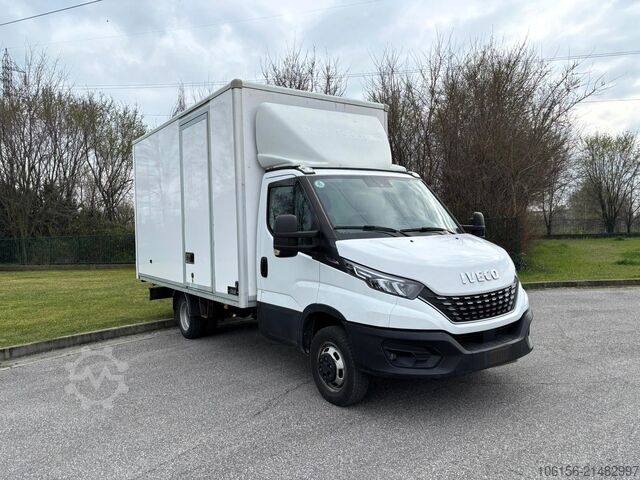 Skåpbil IVECO Daily 35