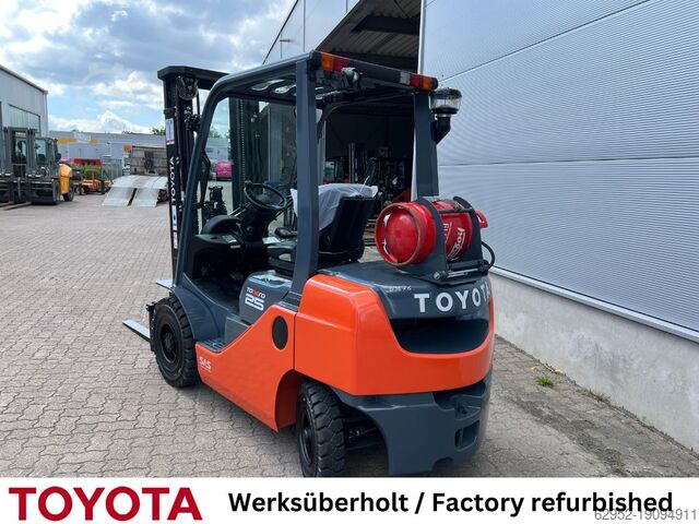 Treibgasstapler Toyota 02-8 FGF 25, Waage