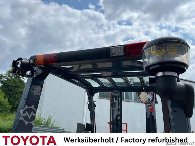 LPG-vorkheftruck Toyota 02-8 FGF 25, Waage