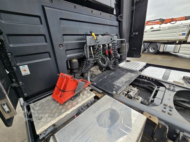 Standaard trekker MERCEDES-BENZ ACTROS 1854 V8 * RETARDER * TOP * 1A