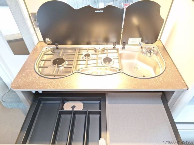 Caravan BÜRSTNER B66 480 TK Dusch-Paket, 1600kg, Radträger