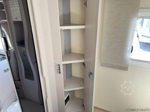 Half-integraal camper BÜRSTNER Lineo T 700