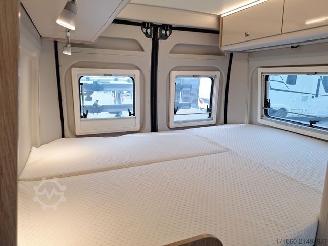 Camper van BÜRSTNER Campeo C 600 Aufstelldach, NAVI+RFK, MARKISE