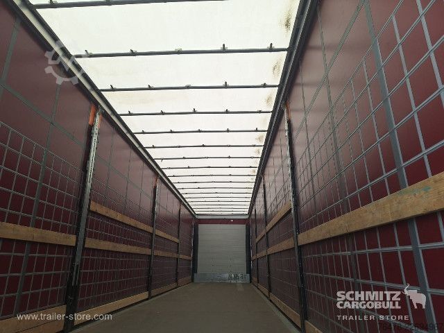 Semi-reboque aberto com lona Schmitz Cargobull Curtainsider Standard Taillift