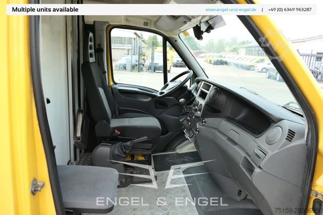 Vrachtwagen met bakwagen iveco Daily 35 S11 C30C AUTOMATIK KAMERA MAXI Regale LUFT