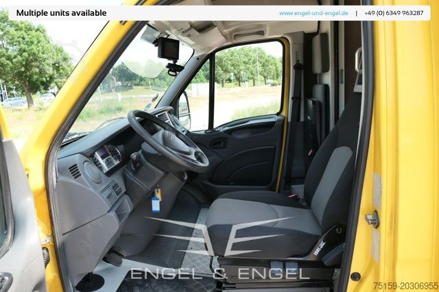 Skříňová dodávka iveco Daily 35 S11 C30C AUTOMATIK KAMERA MAXI Regale LUFT