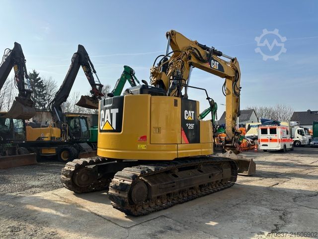 Εκσκαφέας ερπυστριοφόρος CATERPILLAR 325 FL CR / Gummipads