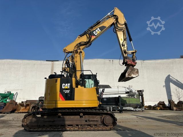 Εκσκαφέας ερπυστριοφόρος CATERPILLAR 325 FL CR / Gummipads