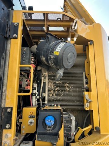 Εκσκαφέας ερπυστριοφόρος CATERPILLAR 325 FL CR / Gummipads