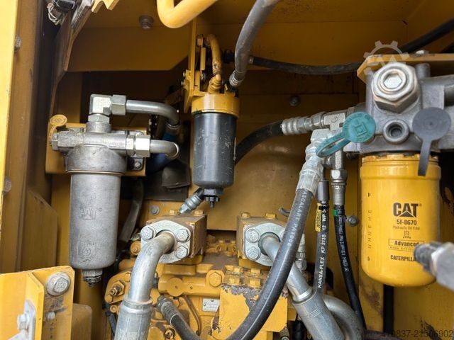 Εκσκαφέας ερπυστριοφόρος CATERPILLAR 325 FL CR / Gummipads