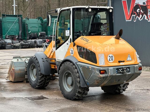 Wiellader LIEBHERR L506C Schaufel/Palettengabel