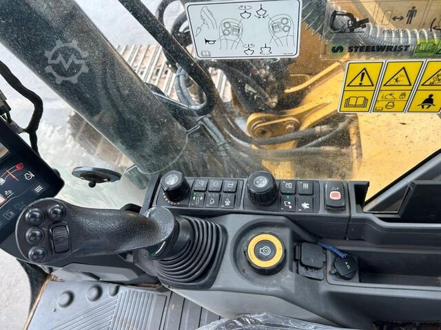 Raupenbagger CAT 320