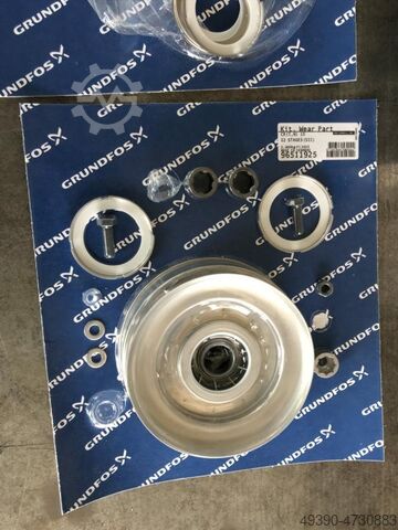 Vertikale mehrstufige Hochdruckkreiselpumpe; Neuwertige Kreiselpumpe als Ersatzteilspender, Wasserpu GRUNDFOS CRN 10-09 MP-FGJ GI-V