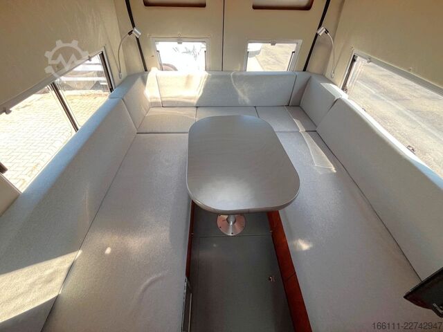 Autocaravana LA STRADA Avanti E - Hecksitzgruppe -  - Solar