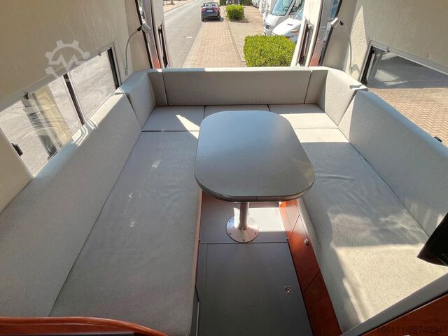 Autocaravana LA STRADA Avanti E - Hecksitzgruppe -  - Solar
