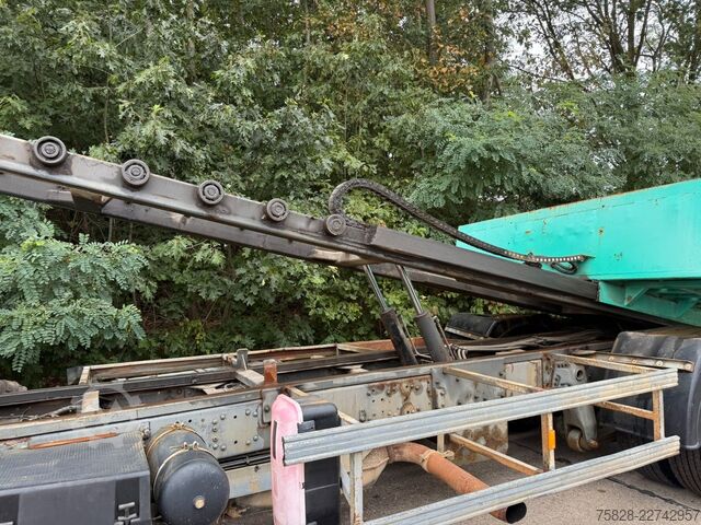Reboque SCANIA 93M  220 / Maschinen- Traktor-Auto Transport