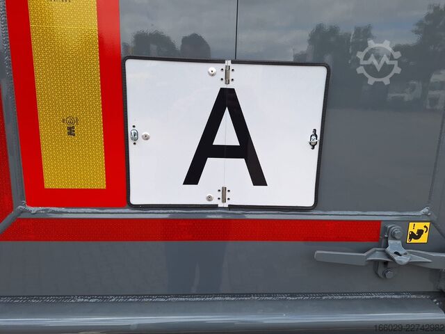 Mozgópadlós félpótkocsi KNAPEN Schubboden 10 mm Boden sofort Verfügbar