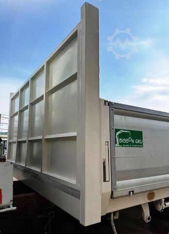 Tipper truck Iveco STRALIS 350