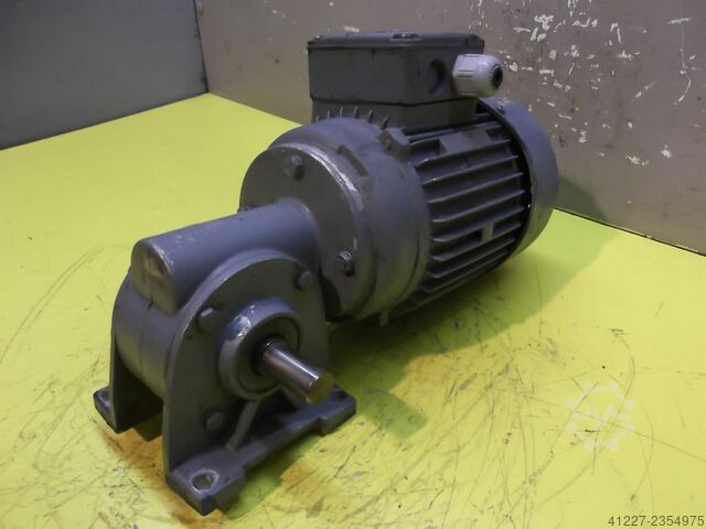 Kugghjulsmotor 0,37 kW 141 rpm ATB RF0,37/4-7