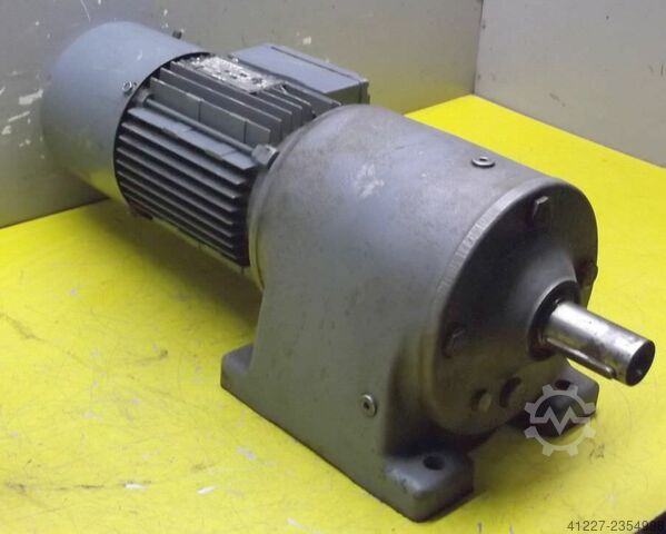 Tandwielmotor 0,55 kW 32 tpm SEW-EURODRIVE R60DT80K4BM/HF
