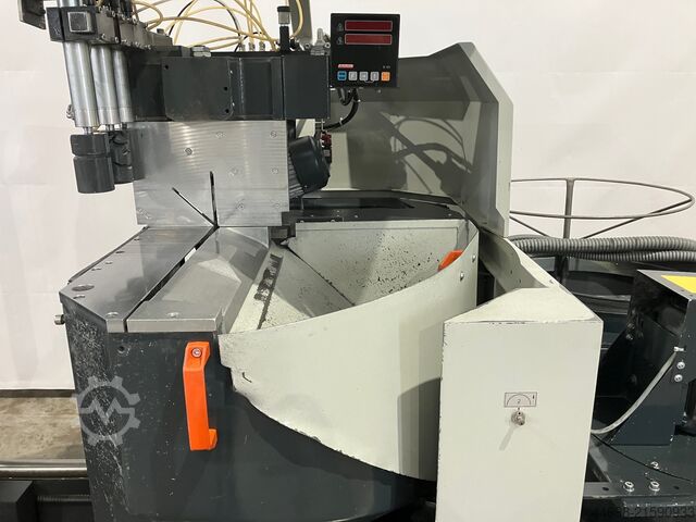 Dvojitá pokosová pila Elumatec DG 244